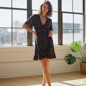 7 For All Mankind Women's Size Large Black Red Floral True Wrap Mini Dress